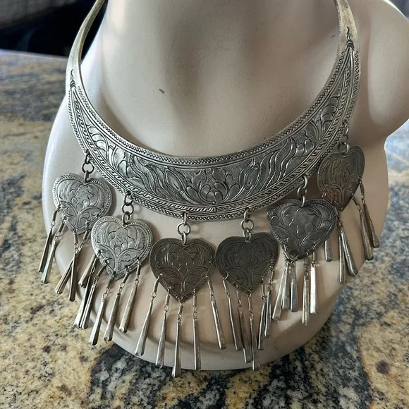 Vintage etched heart collar choker - Main Image